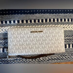 Michael Kors Cream and Gray Logo Wristlet